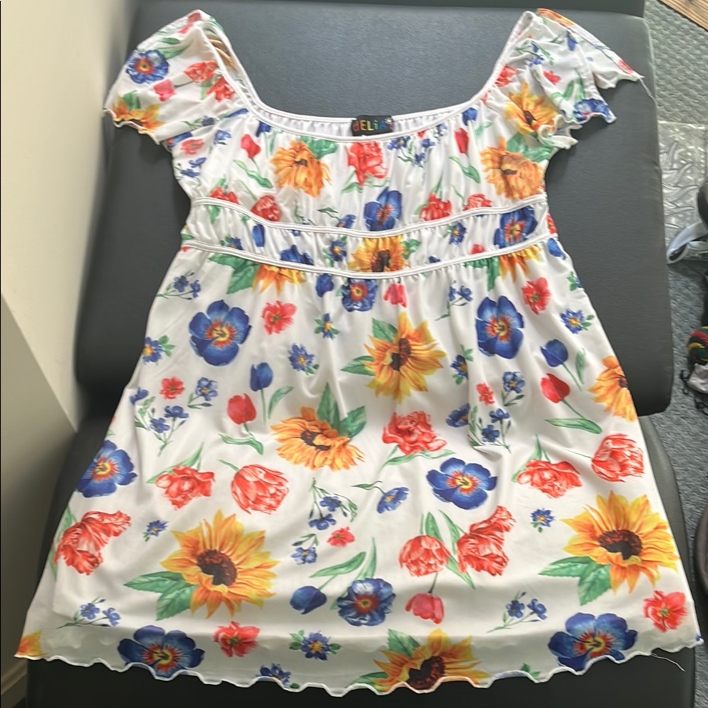 dELiA*s Dolls‎ Kill Floral Dress - White with Red, Blue, Yellow Flowers